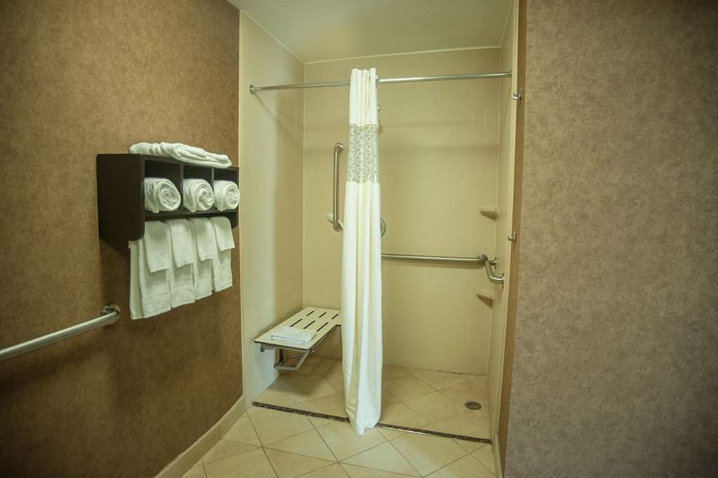 Hampton Inn & Suites Палестайн Стая снимка