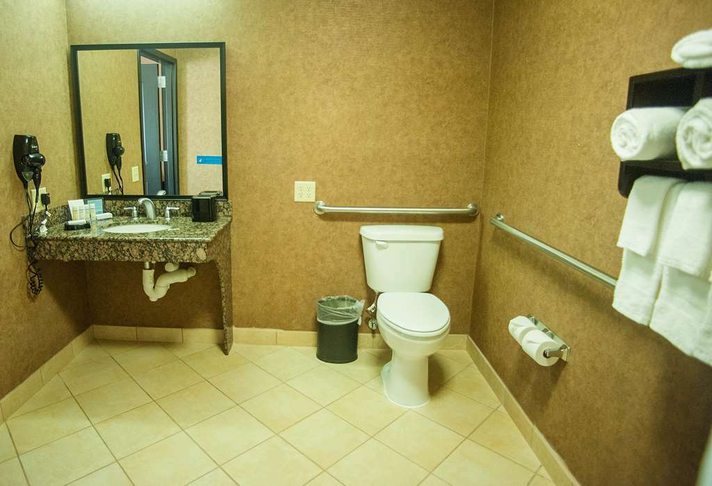 Hampton Inn & Suites Палестайн Стая снимка
